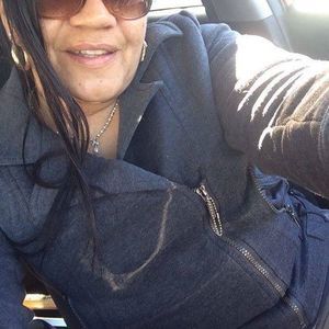 Meet your Posher, Norma